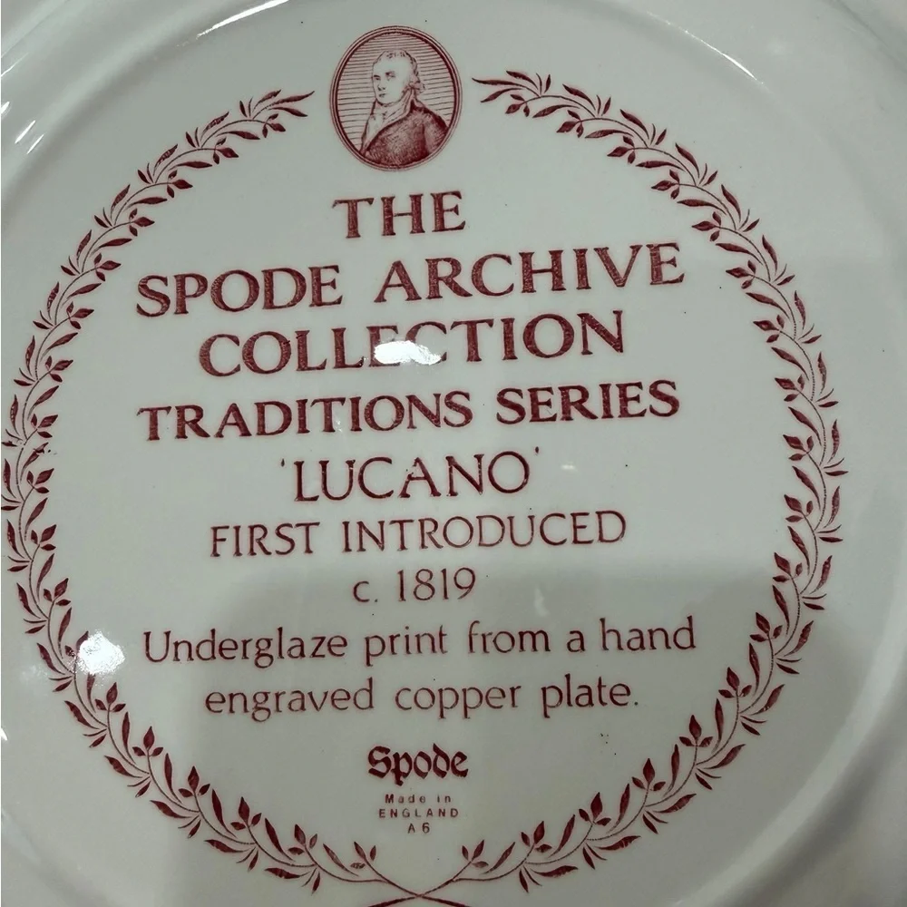The Spode Archive Collection Traditions Series Lucano 10.5 Inch Dinner plate